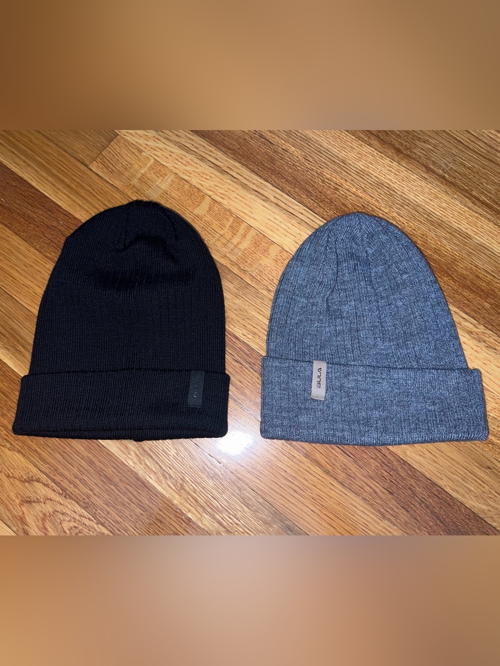 Bula Merino Wool Knit Beanies - Black & Gray
